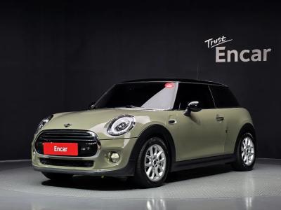 2019 MINI Cooper