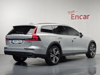 2021 Volvo V60