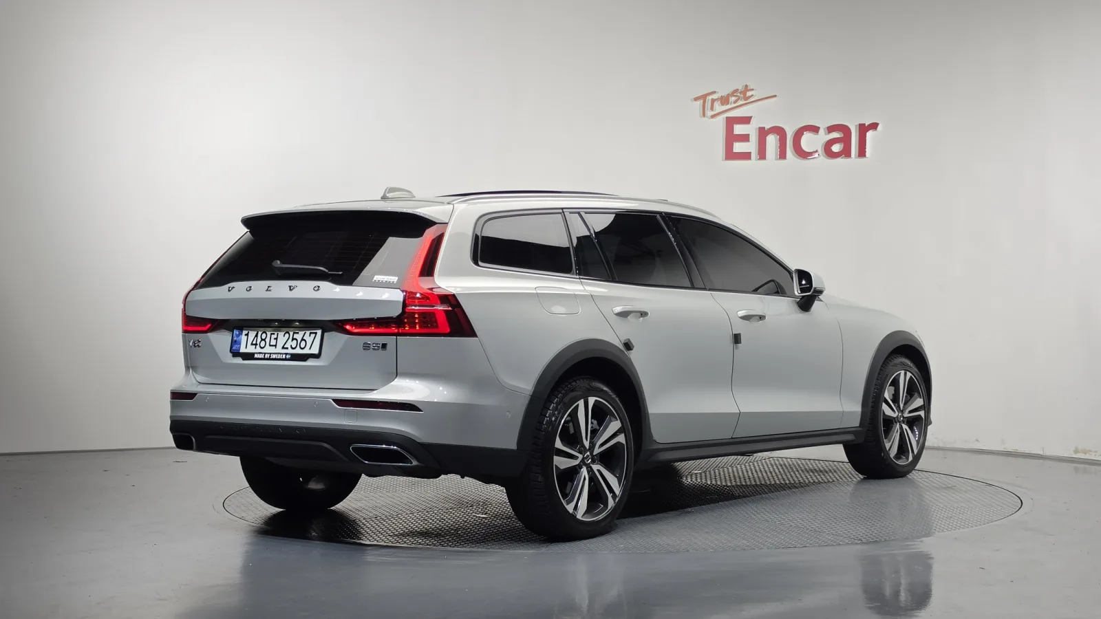 2021 Volvo V60