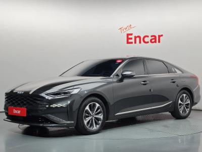 2022 Kia K8