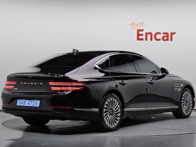 2022 Genesis G80