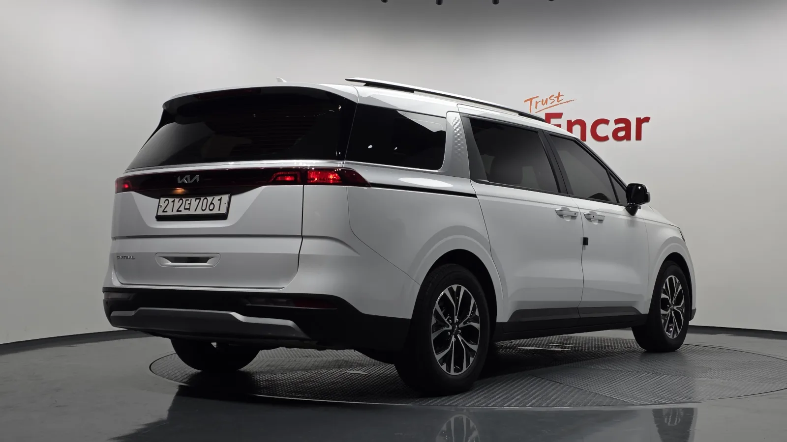 2023 Kia Carnival