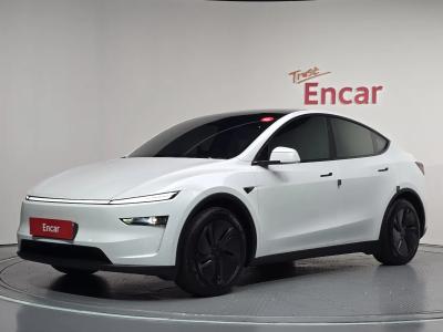 2025 Tesla Model Y