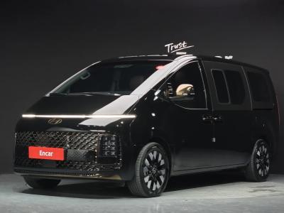 2025 Hyundai Staria