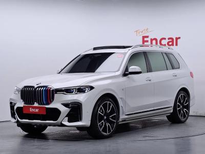 2022 BMW X7