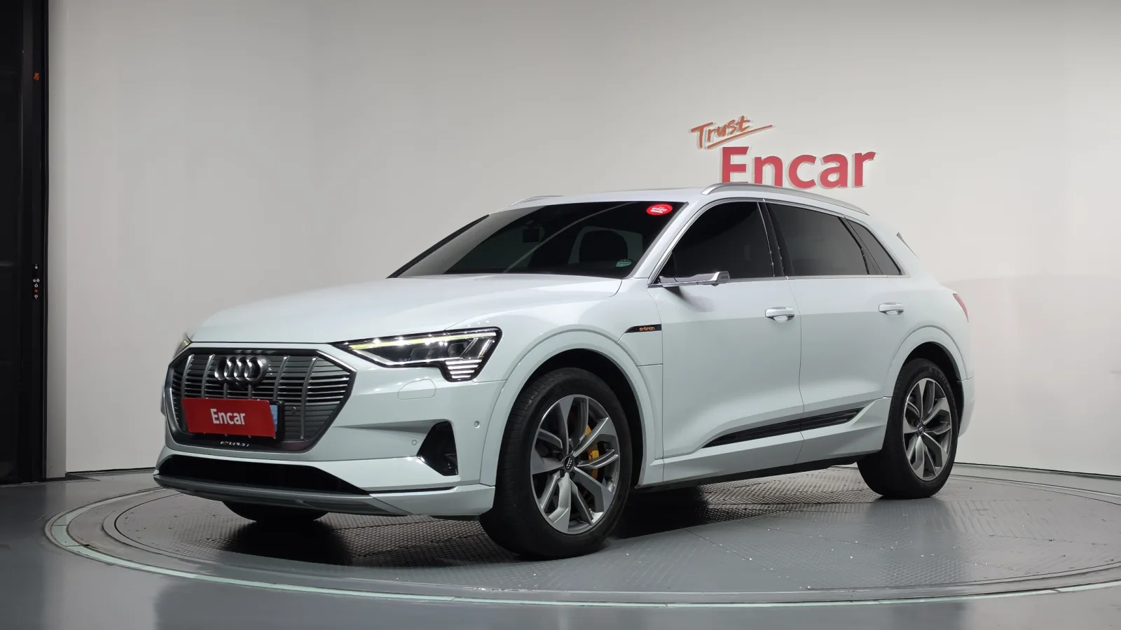 2020 Audi e-tron