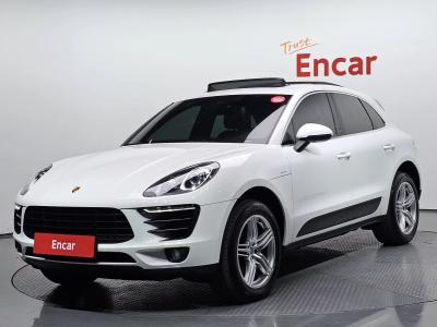 2017 Porsche Macan