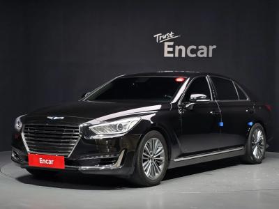 2018 Genesis EQ900