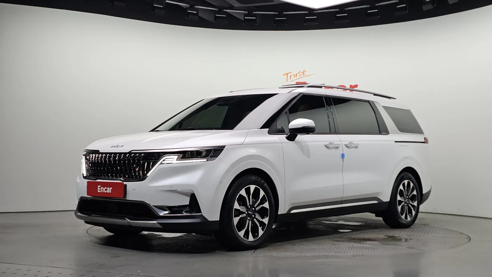 2023 Kia Carnival