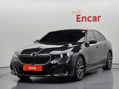 2024 BMW i5