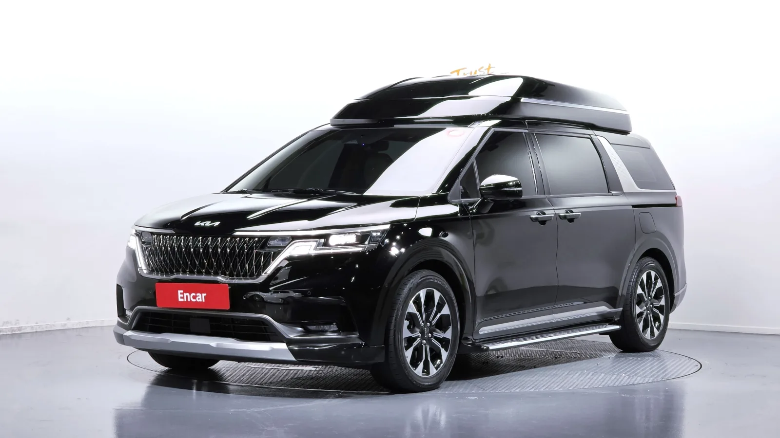 2023 Kia Carnival