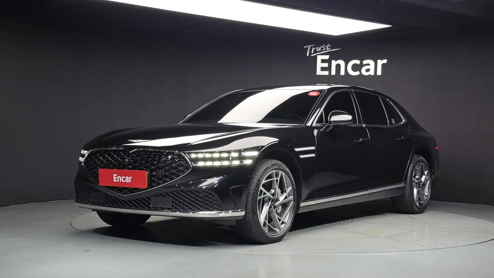 2023 Genesis G90