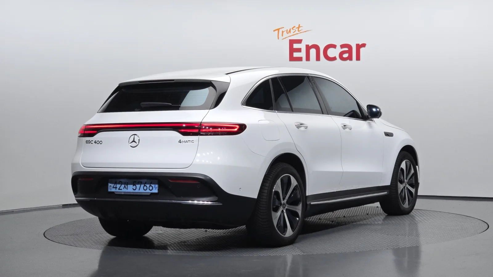 2020 Mercedes-Benz EQC