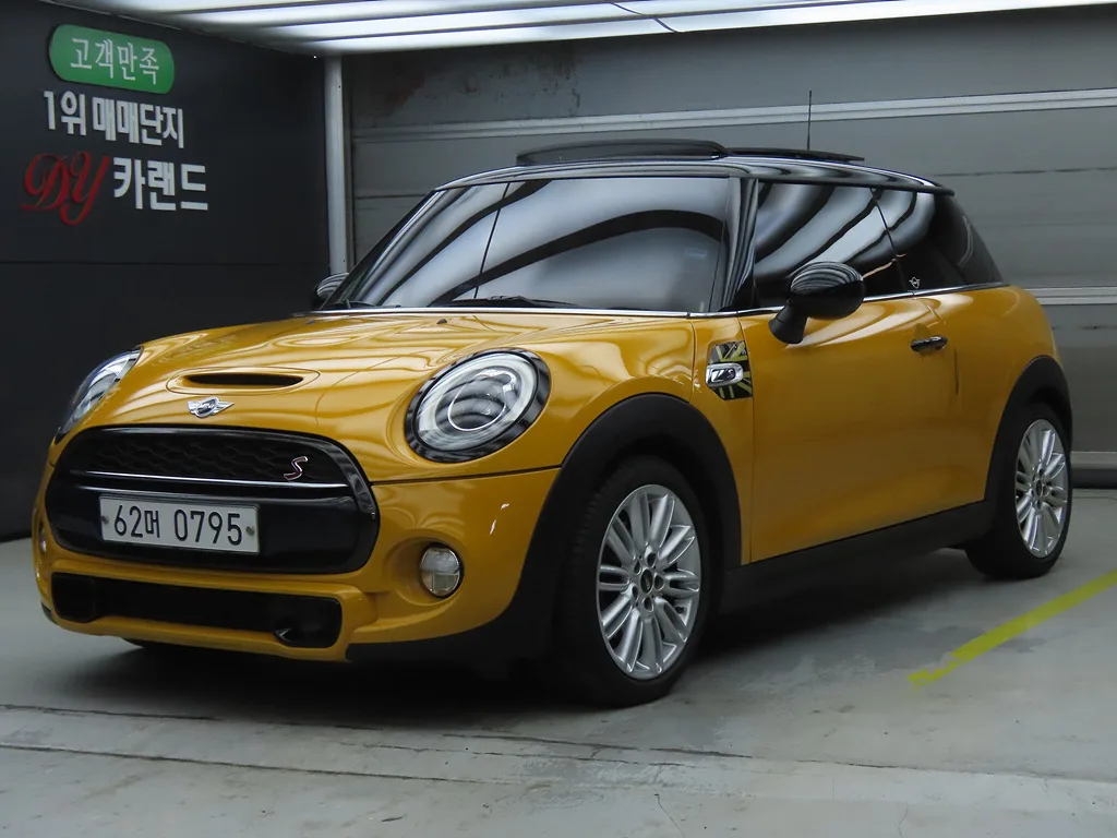 2015 MINI Cooper