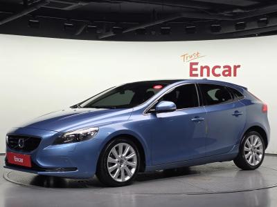 2015 Volvo V40