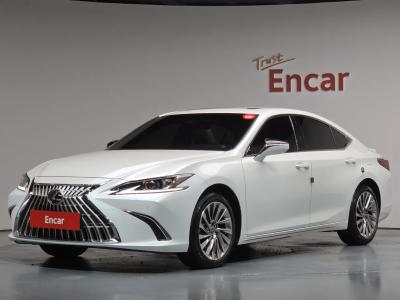2026 Lexus ES