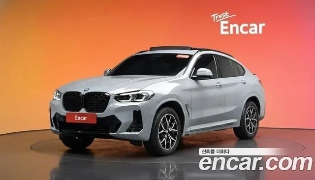 2022 BMW X4