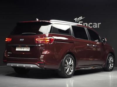 2020 Kia Carnival