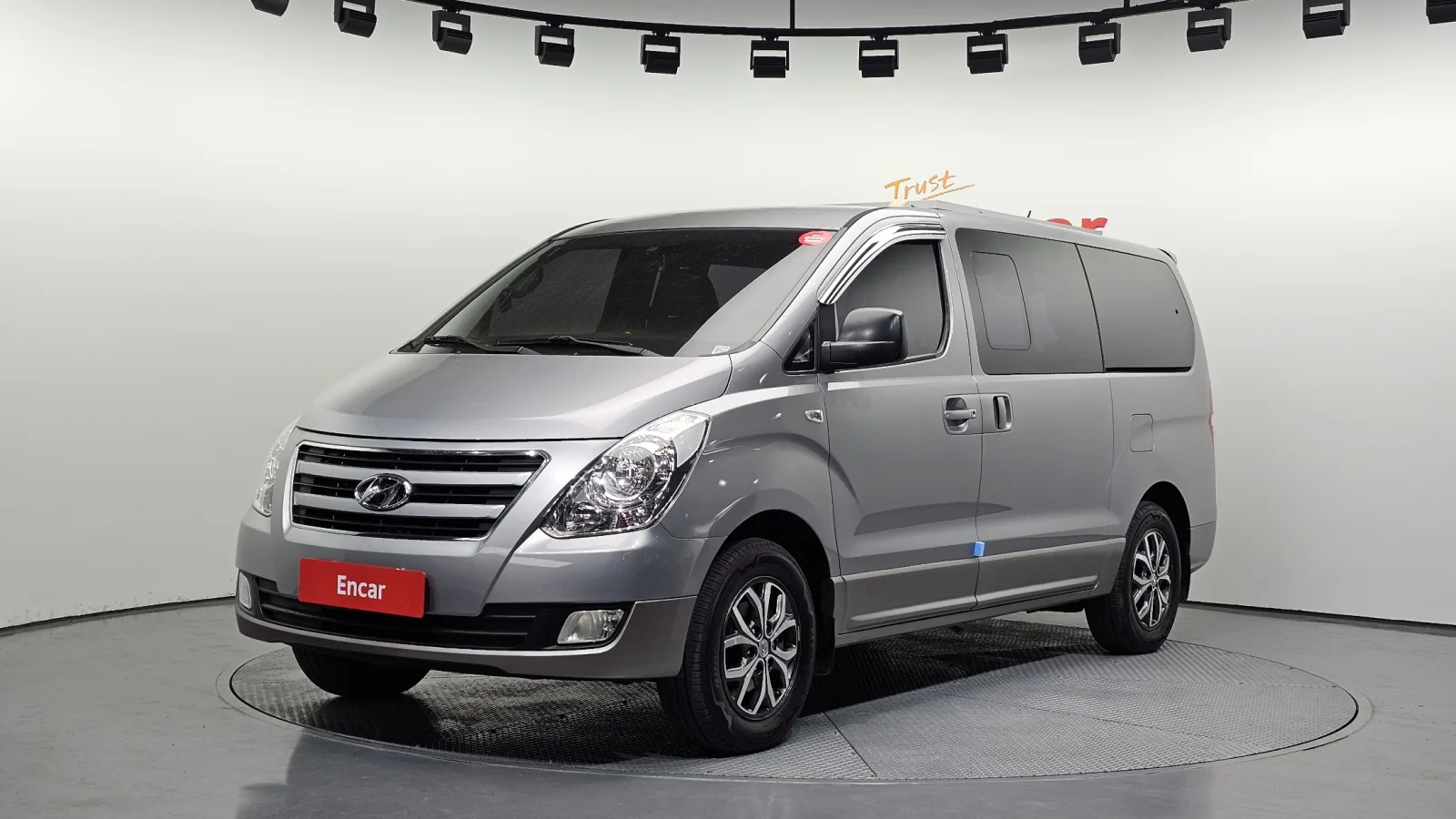 2018 Hyundai Starex