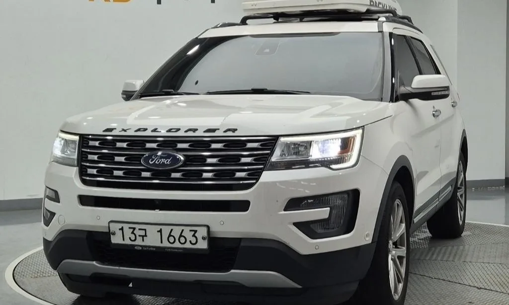 2017 Ford Explorer