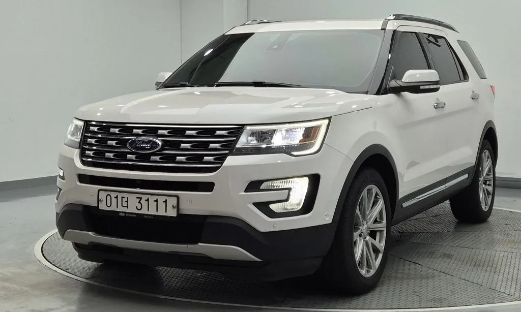 2017 Ford Explorer