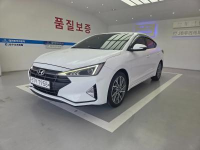 2019 Hyundai Elantra