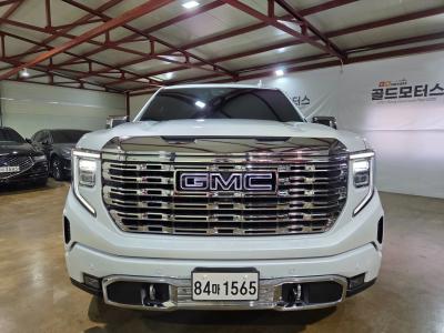 2025 GMC Sierra