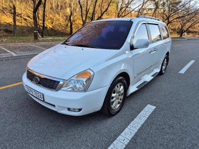 2011 Kia Carnival
