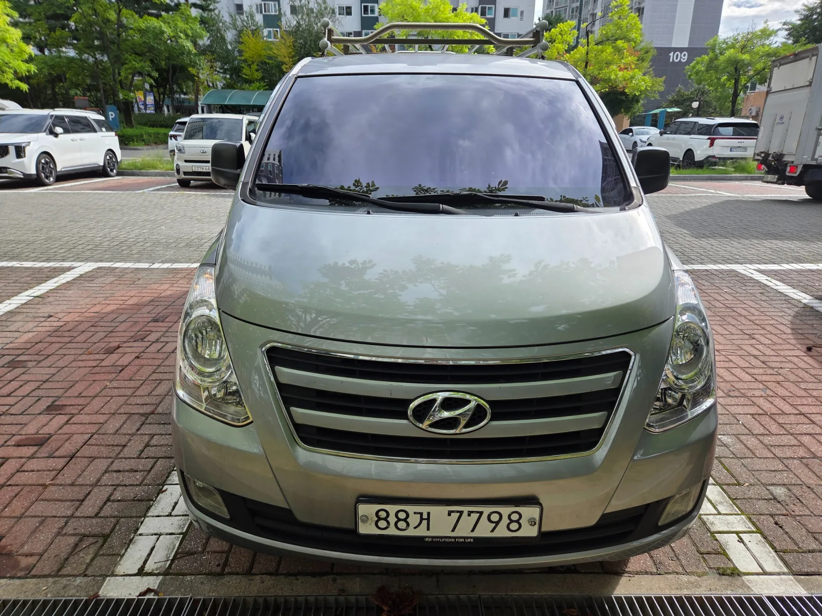 2017 Hyundai Starex