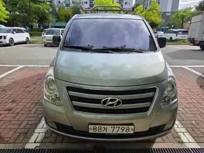 2017 Hyundai Starex