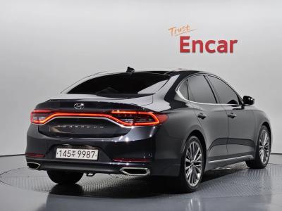 2018 Hyundai Grandeur
