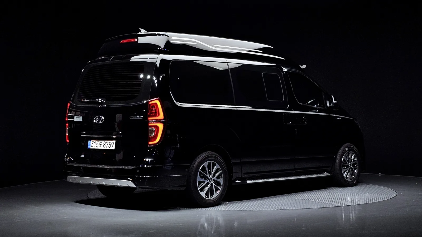 2019 Hyundai Starex