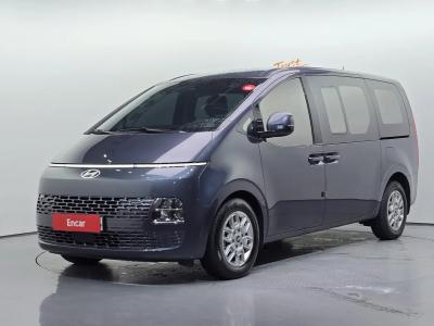 2025 Hyundai Staria