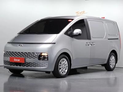 2022 Hyundai Staria