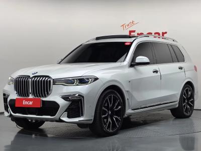 2021 BMW X7