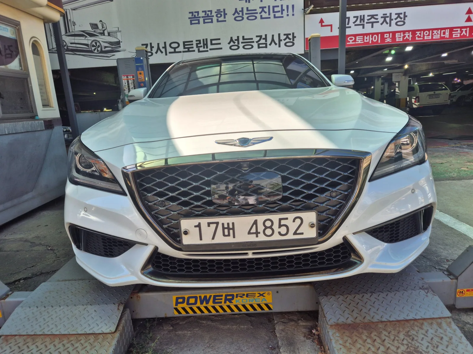 2019 Genesis G80