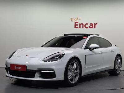 2019 Porsche Panamera