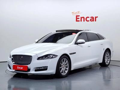 2013 Jaguar XJ