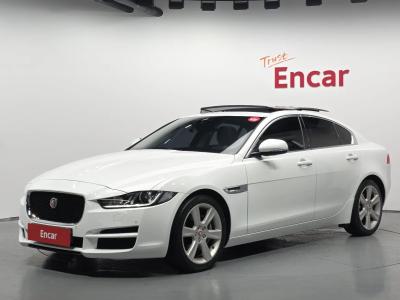 2016 Jaguar XE
