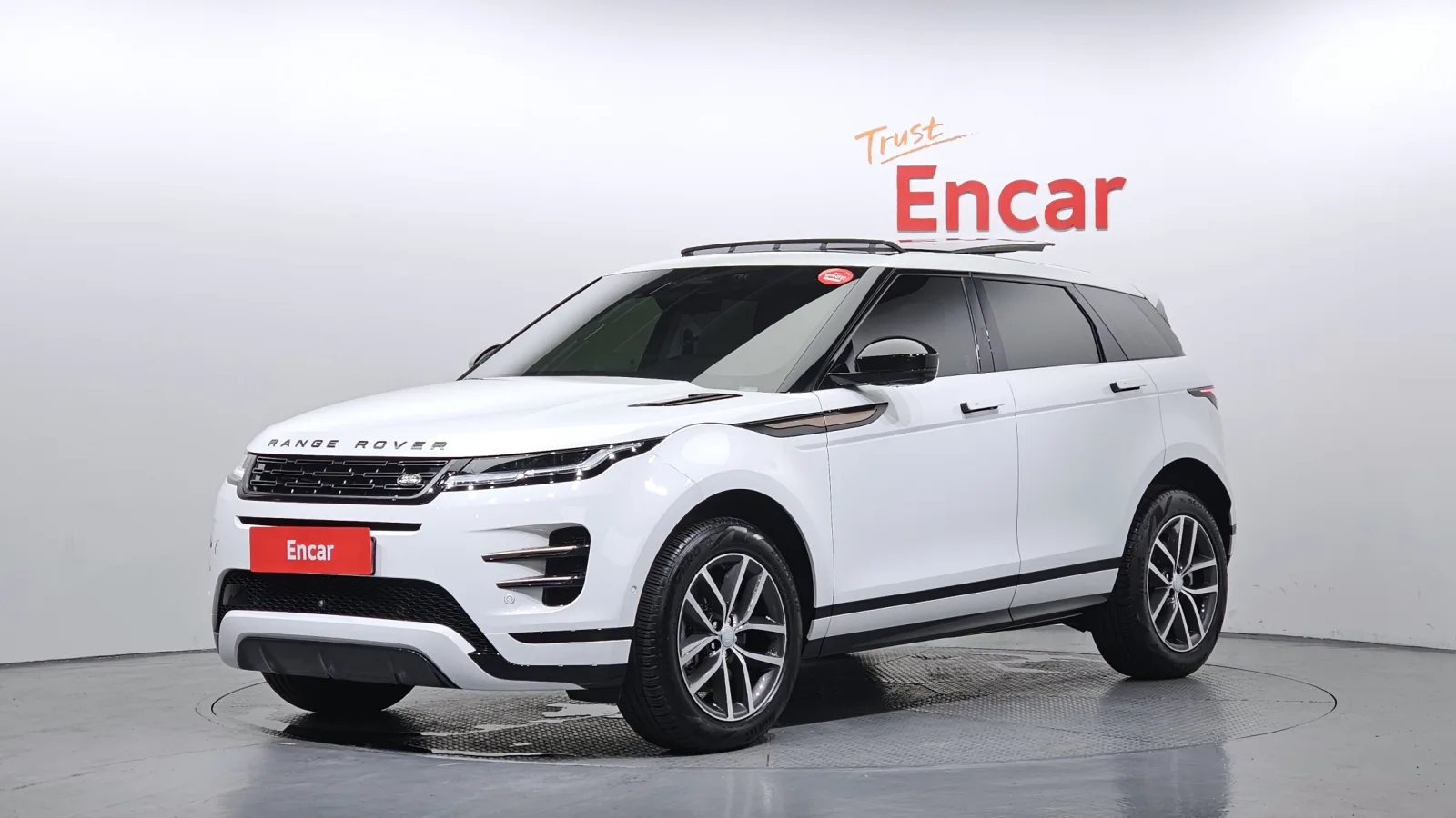 2025 Land Rover Range Rover Evoque