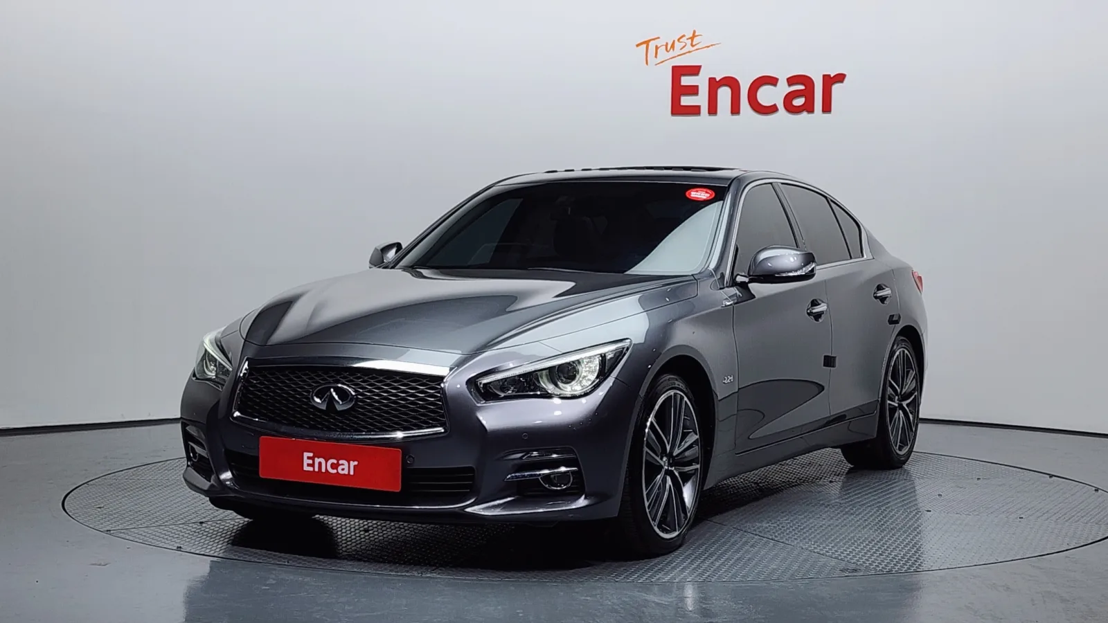2015 Infiniti Q50