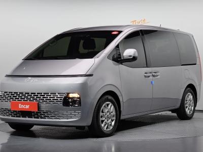 2025 Hyundai Staria
