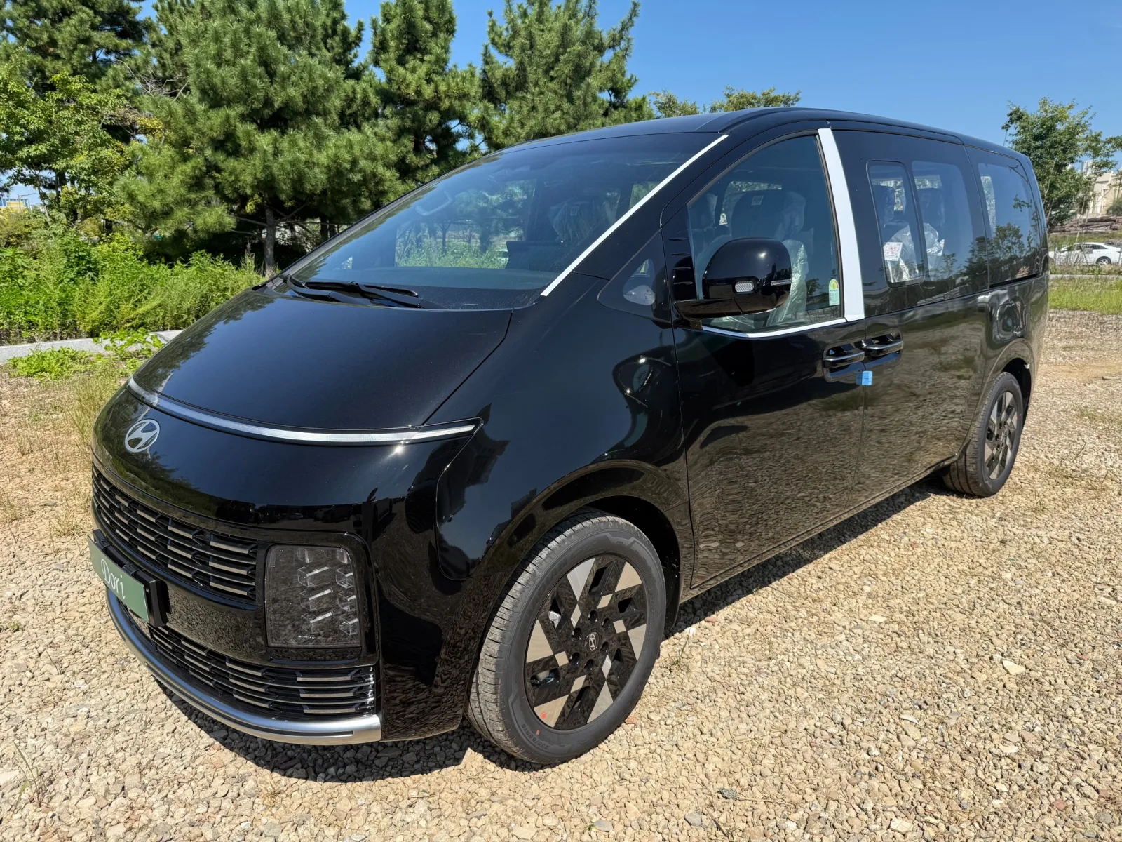 2026 Hyundai Staria