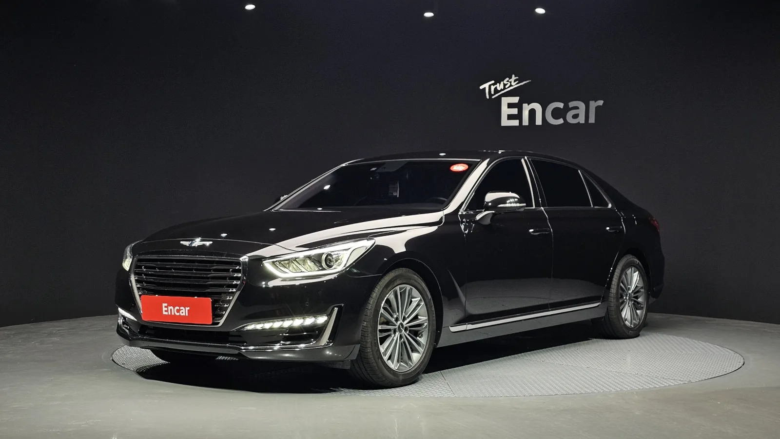 2018 Genesis EQ900