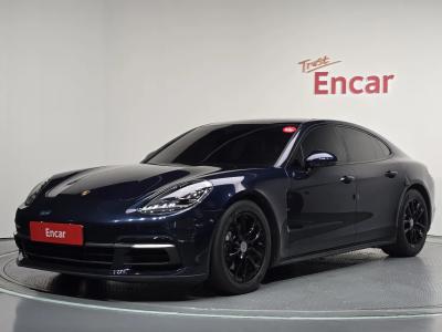 2018 Porsche Panamera