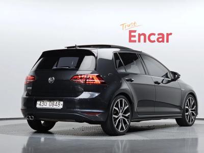2016 Volkswagen Golf