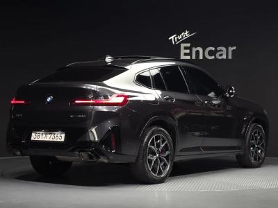 2022 BMW X4