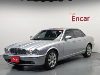 2006 Jaguar XJ-8
