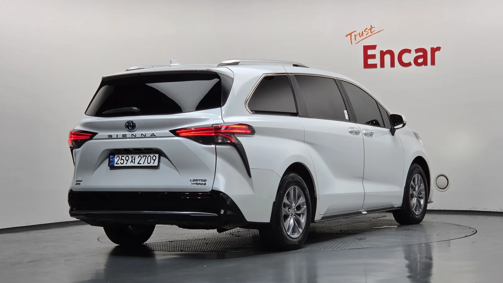 2024 Toyota Sienna