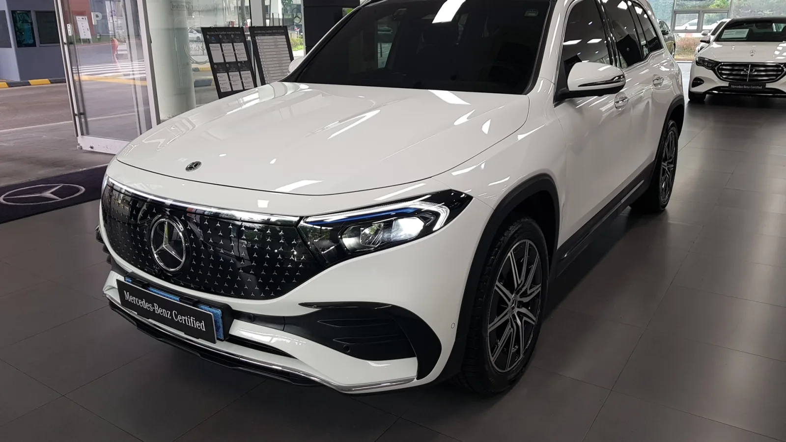 2025 Mercedes-Benz EQB